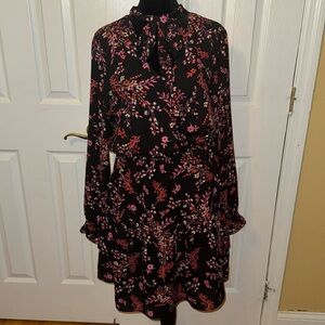 BRAND NEW WOMENS BUSINESS CASUAL DRESS
BRAND NANETTE LEPORE